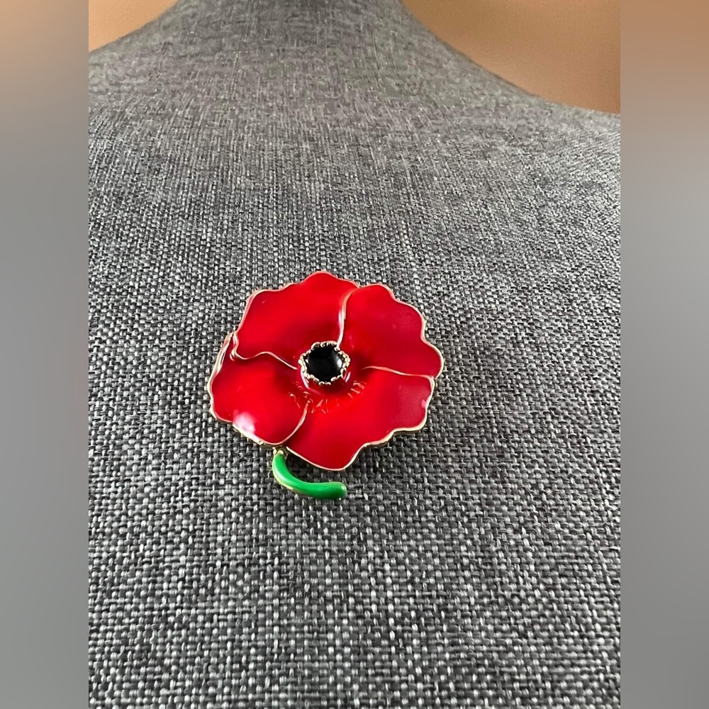 Revoking Poppy Flower Pin Brooch New Red